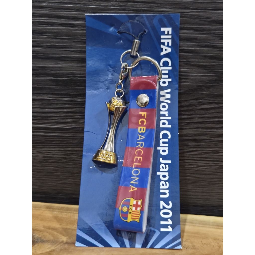 Japan_ Móc khóa FC Barcelona 2011