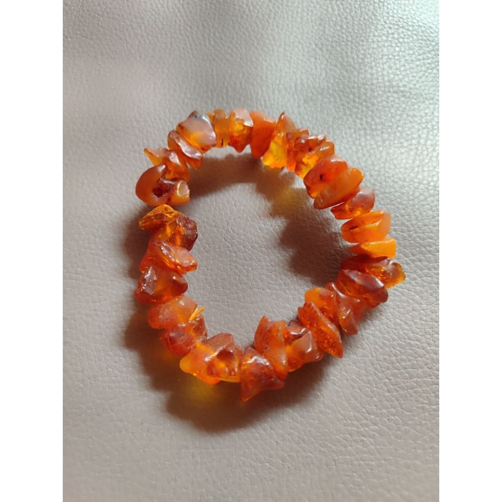 Vòng tay Hổ phách amber thô