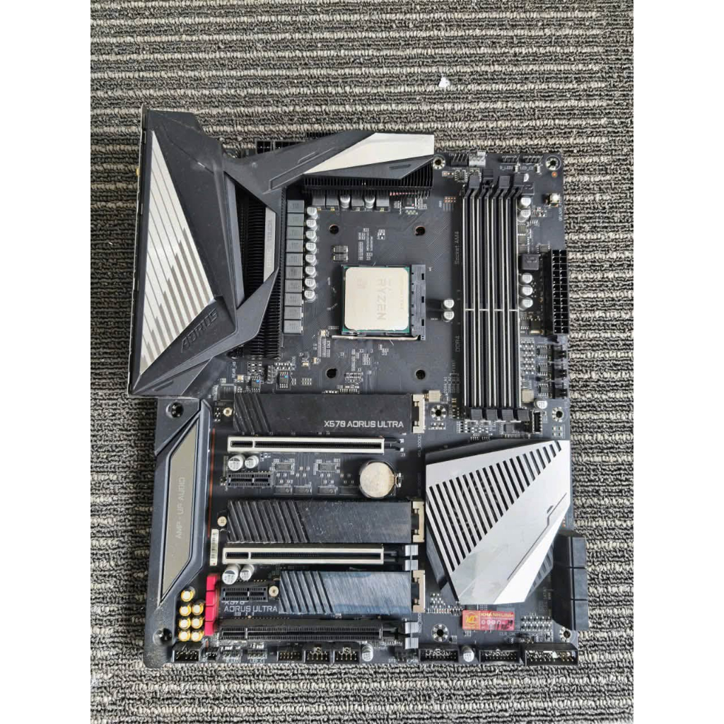 Main Giga X570 Aorus ultral