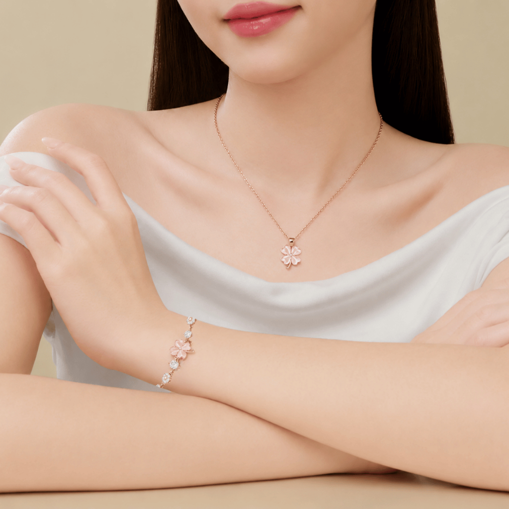 Set vòng cổ & vòng tay BLESS cỏ 4 lá hoa mai đính đá DECOCO ACC  ( kèm Túi giấy + Hộp + Thiệp ) | BigBuy360 - bigbuy360.vn