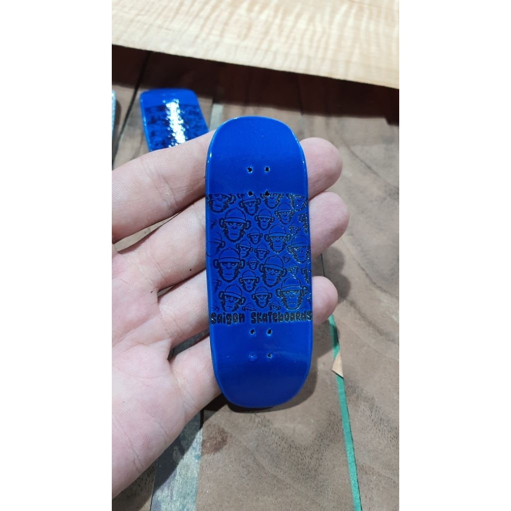 Saigon Skateboards "Logos" 34mm Fingerboard