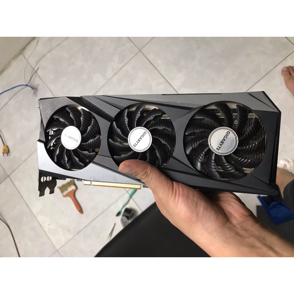 VGA GIGA 6700XT 12GB 3 FAN