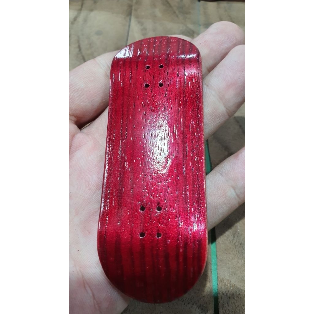 Saigon Skateboards "Blood Stains"34mm Fingerboard