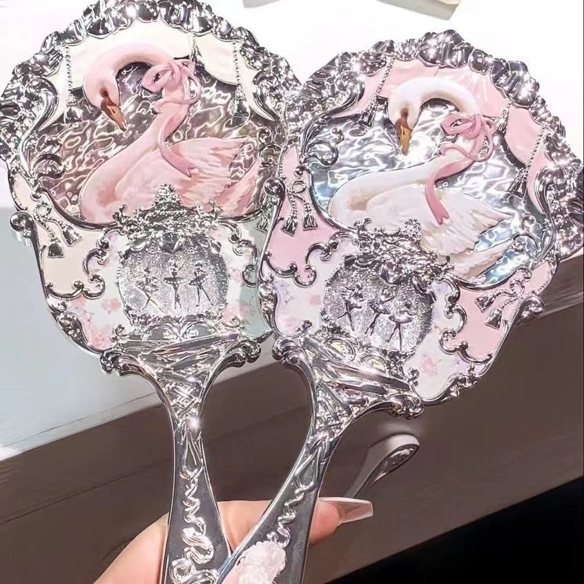 Gương cầm tay thiên nga màu be Flower Knows Swan Ballet