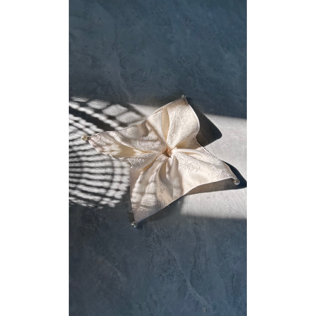Scrunchies gấm vuông