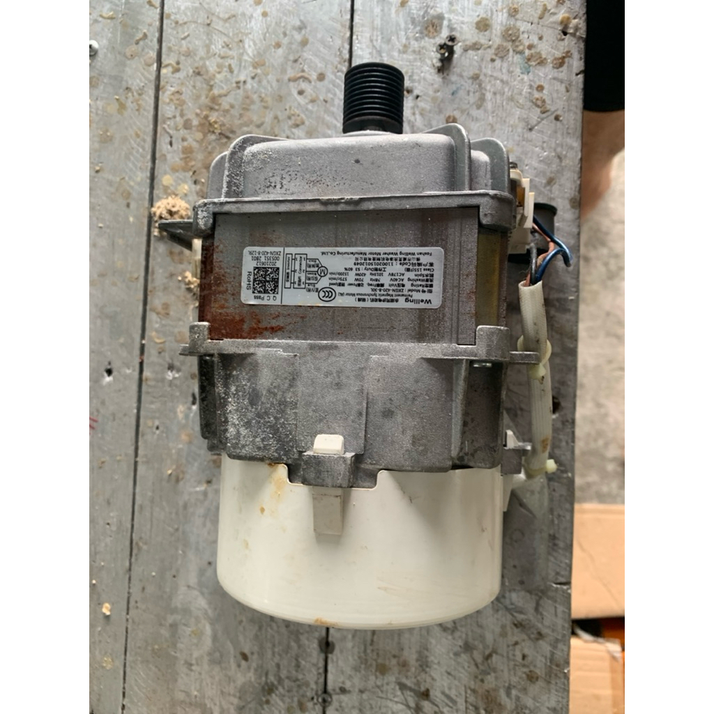 Motor kèm công suất máy giặt Toóhiba 10,5kg TW-BK115G4V hàng tháo máy bao chạy