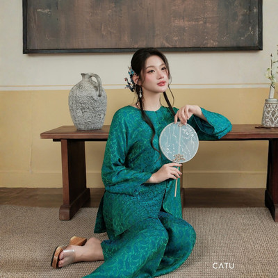 TUBYCATU Set Bộ Bà Ba Cách Tân Cẩm Thanh Lụa Gấm Cao Cấp Họa Tiết Chìm