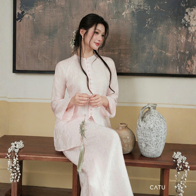 TUBYCATU Set Bộ Bà Ba Cách Tân Xuân Phương Lụa Gấm Thượng Hạng