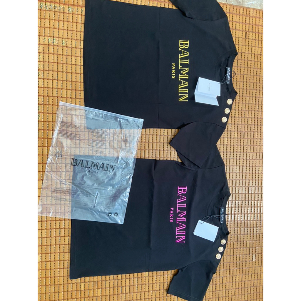 áo balmain qc cúc vai