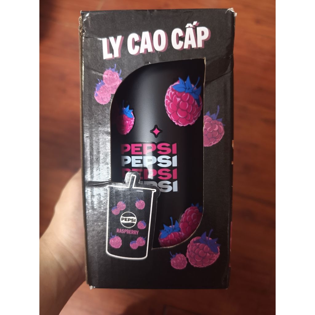 LY THỦY TINH HÀNG TẶNG PEPSI CÓ ỐNG HÚT KÈM