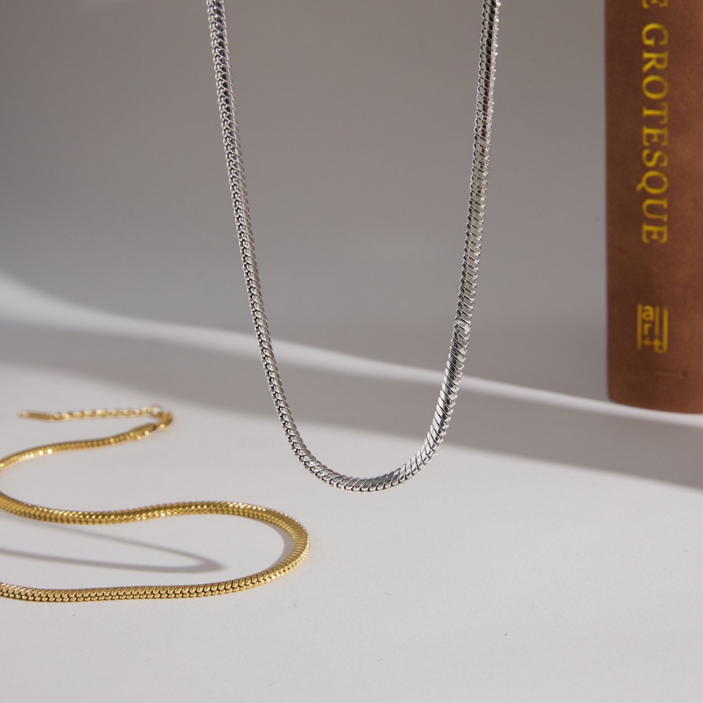 Vỏng cổ dây chuyền Nova Snake Chain thanh lịch tối giản Fionaa Jewelry thép Titan không gỉ