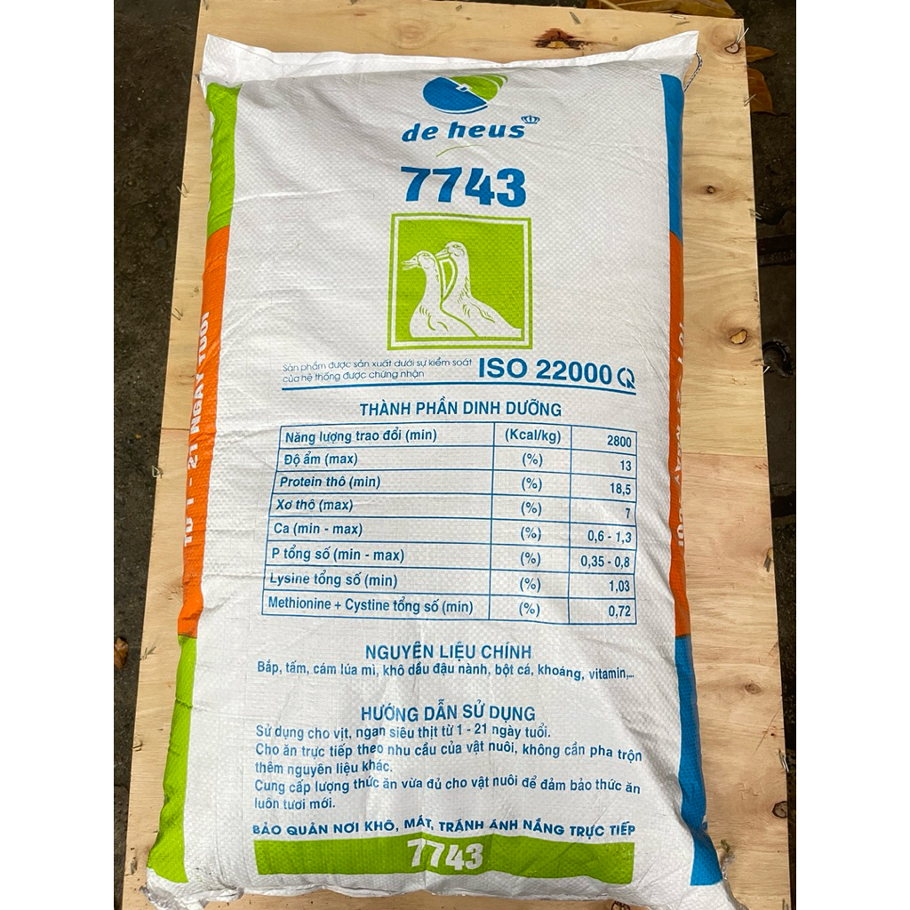 cám dehus 7743 chuyên cho vịt, ngan độ đạm 18.5%