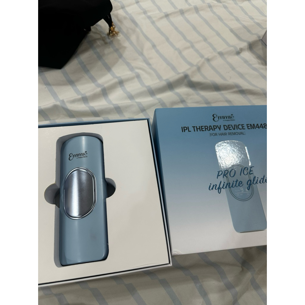 Máy triệt lông emmie by happy skin ( dùng 1 lần )