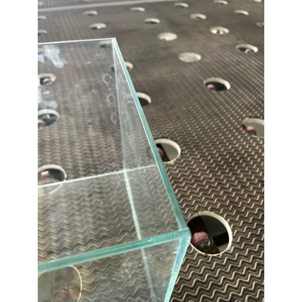 Bể cá 50x30x30 kính 5ly siêu trong 4 mặt