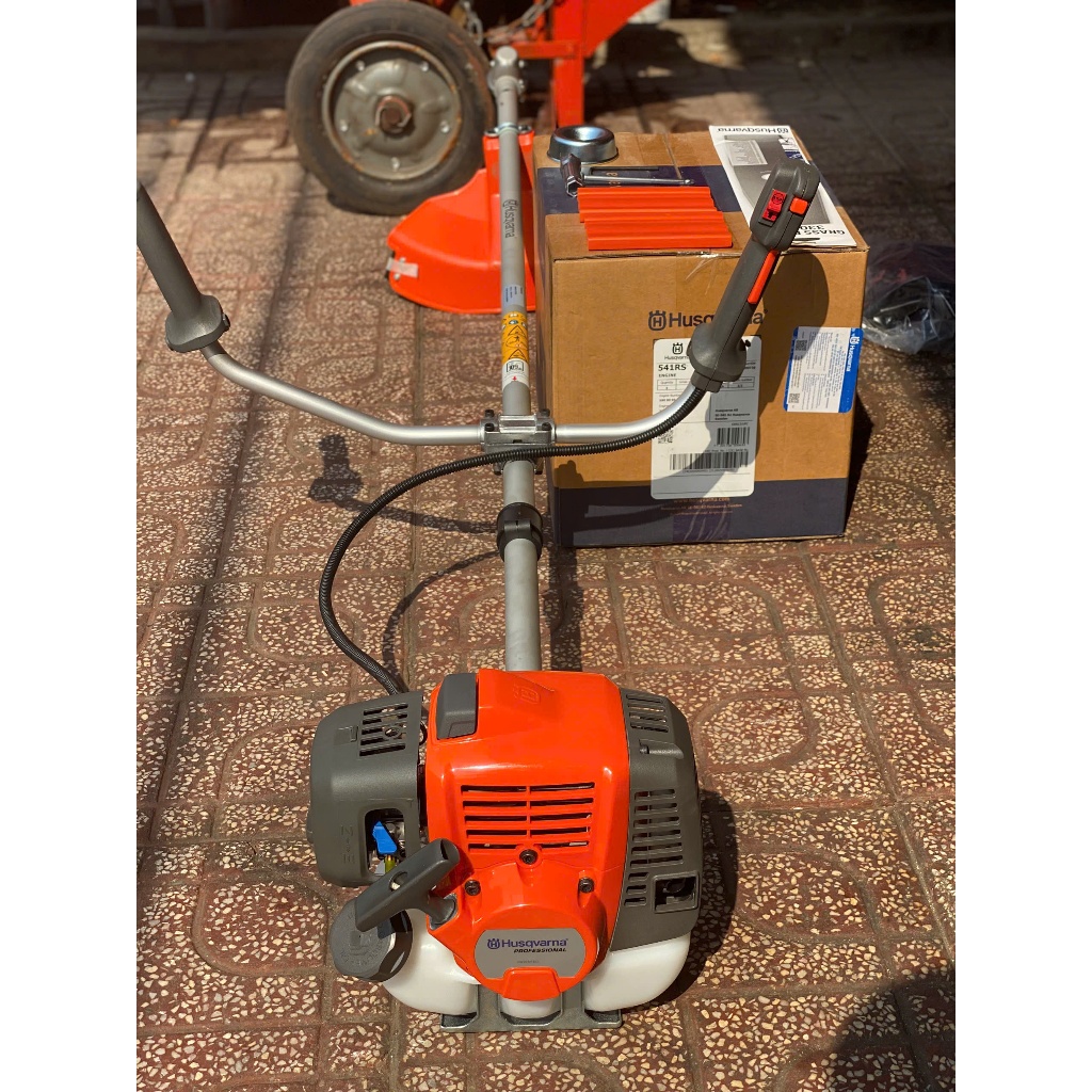 Máy phát cỏ Husqvarna 541 Thụy Điển hàng chính hãng 100% -Hus541RS