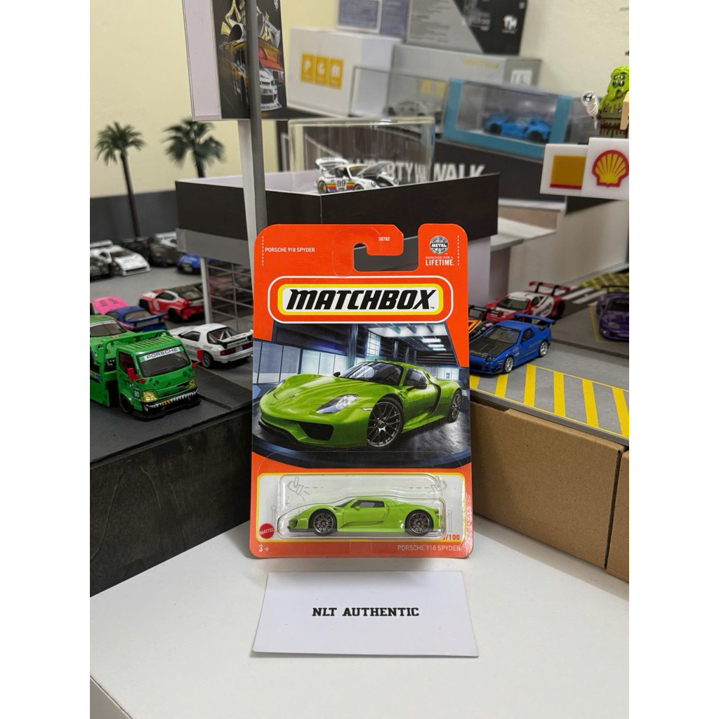 Xe Matchbox PORSCHE 918 SPYDER