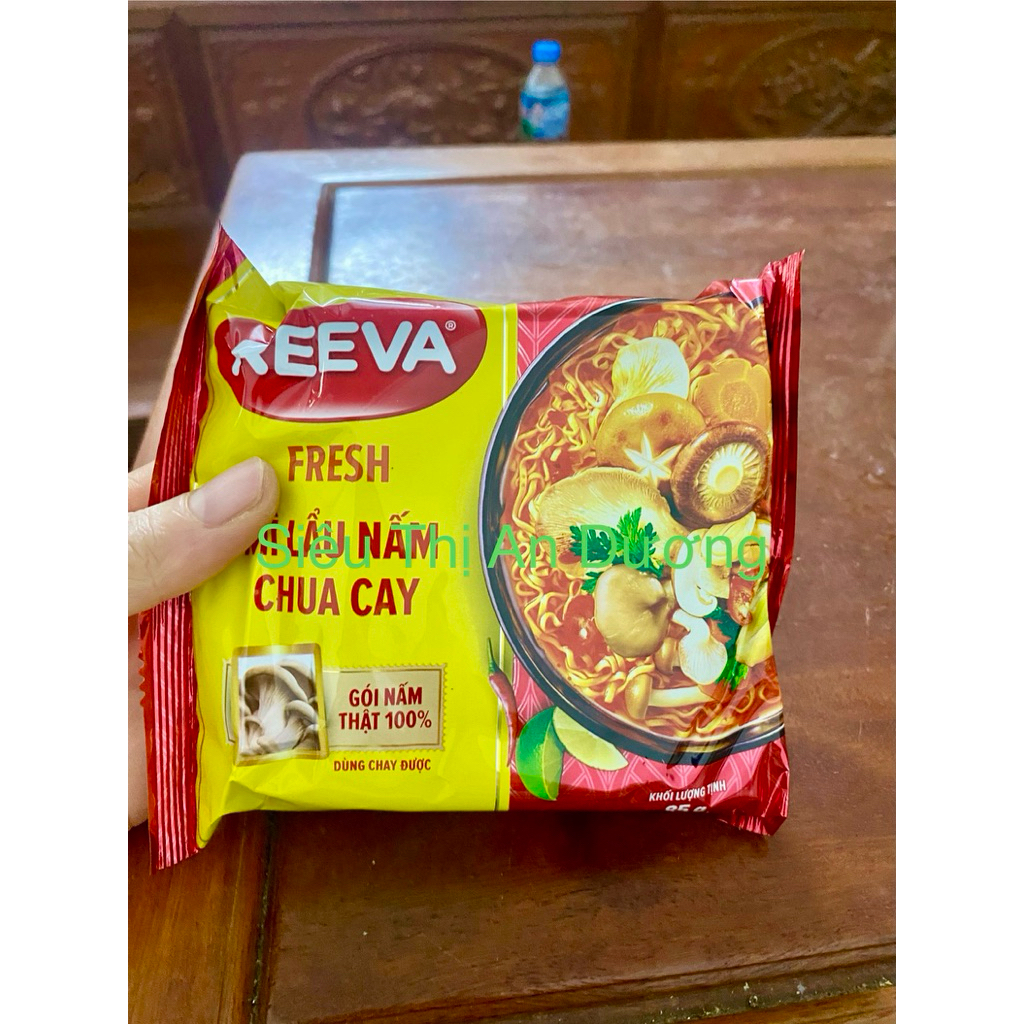1 gói mì ba miền Reeva lẩu nấm / Bắp bò cải chua / mì xào / Bò hầm rau thơm / Chua cay 75 gram thơm 