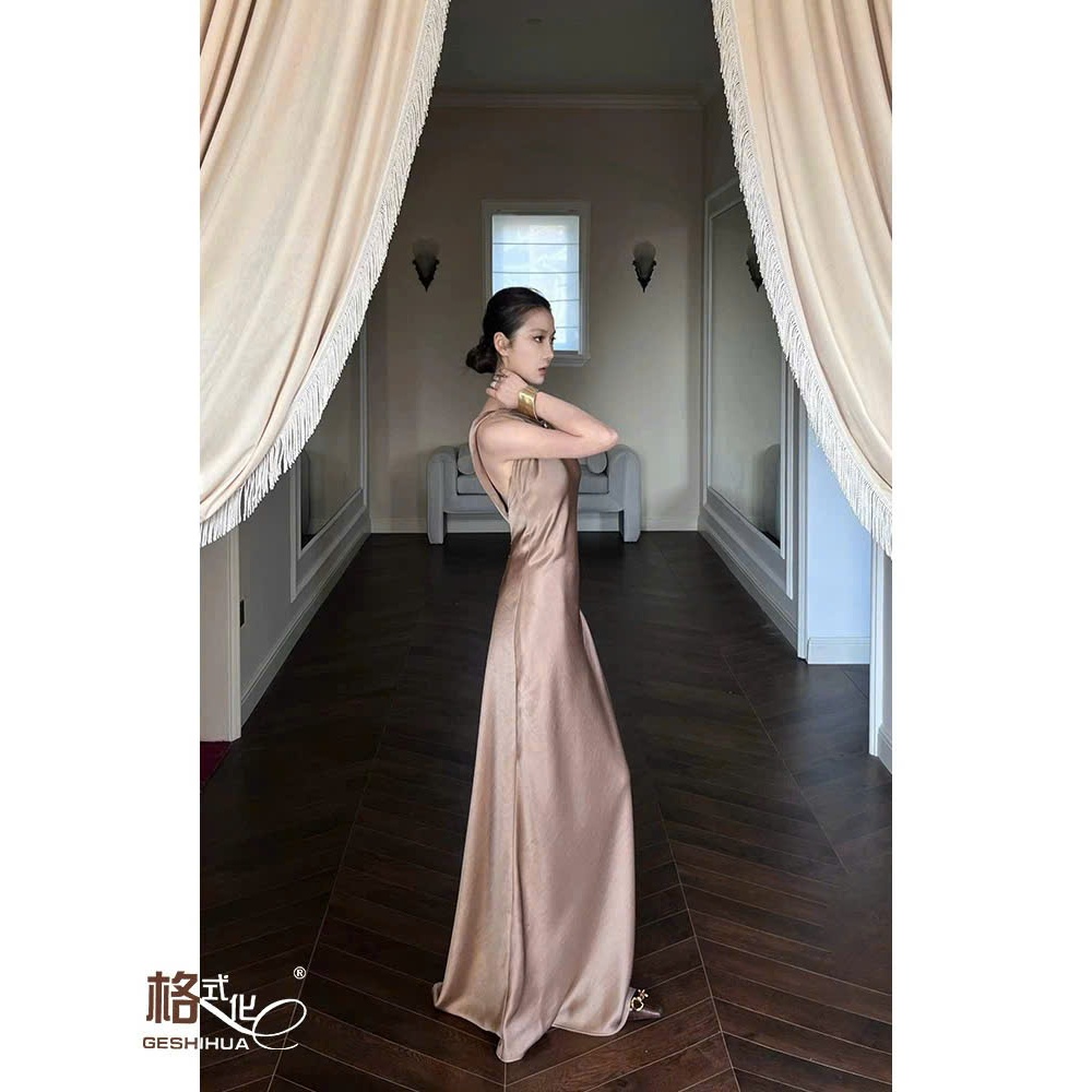 [Champagne Muse] Đầm lụa hở lưng thiết kế sang trọng basic | BigBuy360 - bigbuy360.vn