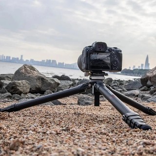 Ulanzi Coman Zero Y Travel Tripod - Chân Máy Ảnh Carbon Siêu Nhẹ
