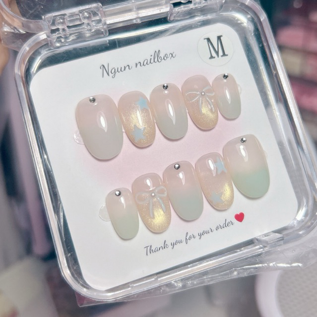 M93 nailbox thiết kế mắt mèo mix sao