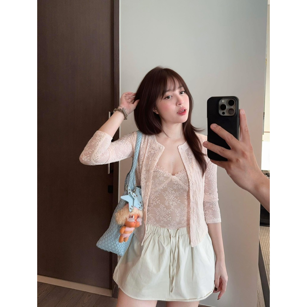 [Hàng L1 sẵn] Set ren hoa nổi 2 món: Áo hai dây ren ngực cổ V sexy kèm áo cardigan LOVELY SET | BigBuy360 - bigbuy360.vn