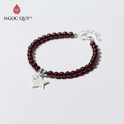 Vòng tay đá Garnet tự nhiên phối charm - Mẫu VC0339 - Ngọc Quý