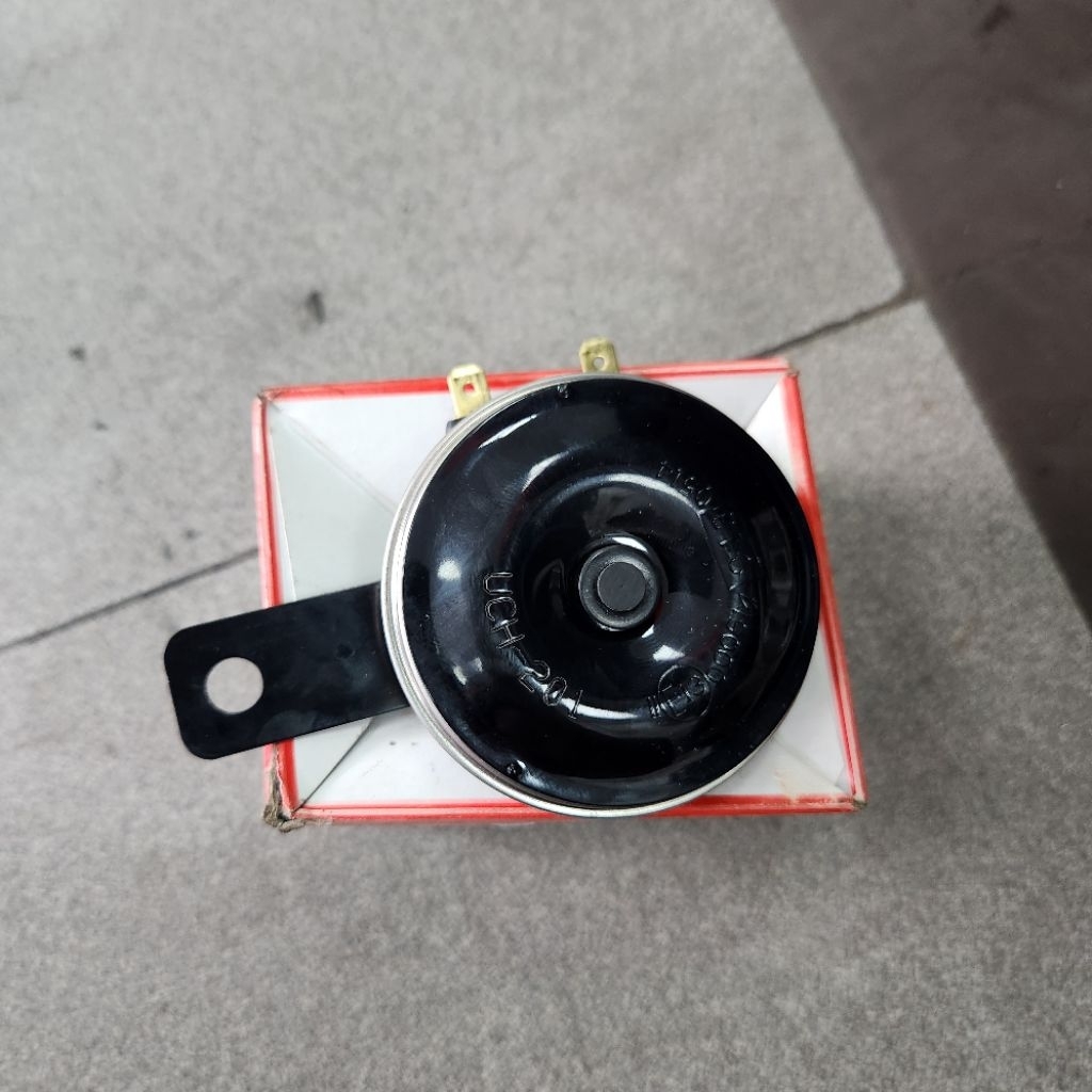 Còi xe NVX 155/Aerox 155 v2 Chính hãng yamaha