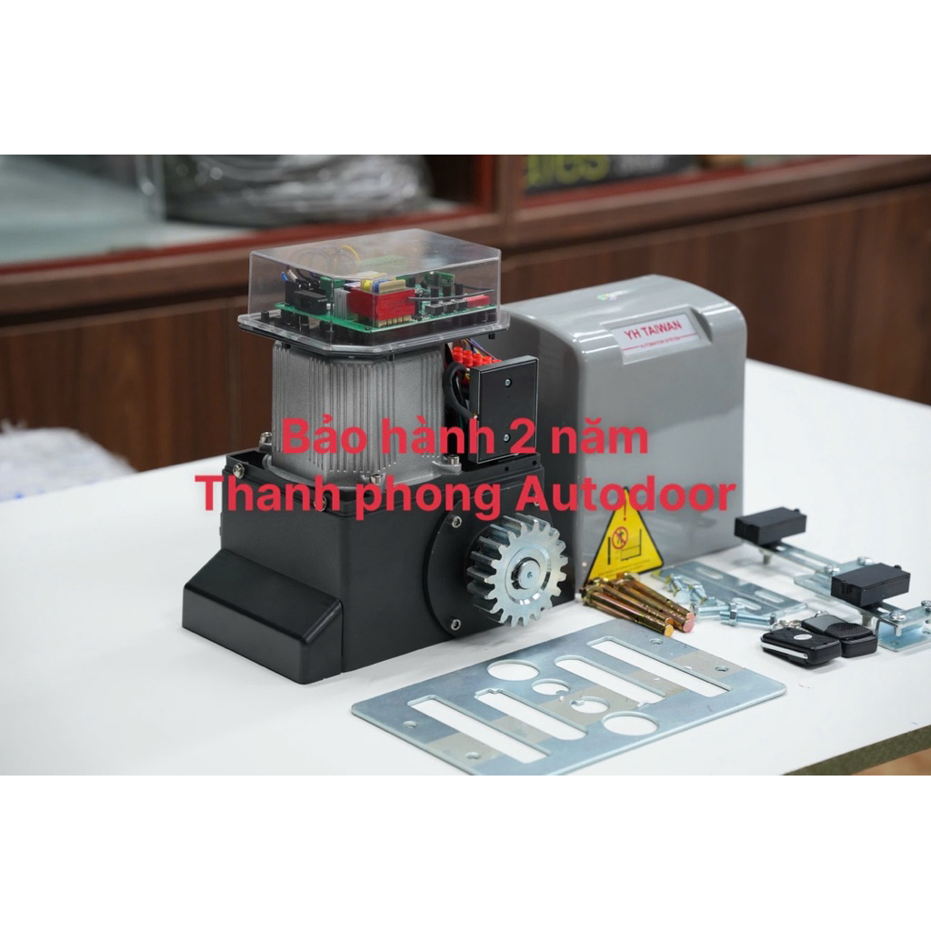 khuyến mãi motor cổng lùa YH Taiwan 800 kg chính hãng