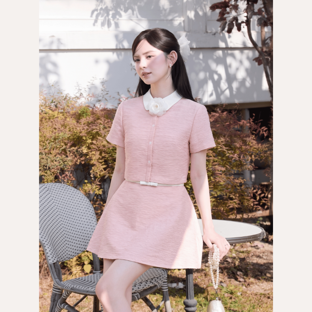 Set váy tiểu thư hồng pastel cổ cài hoa phối chân váy chữ A cao cấp Linly Store | BigBuy360 - bigbuy360.vn