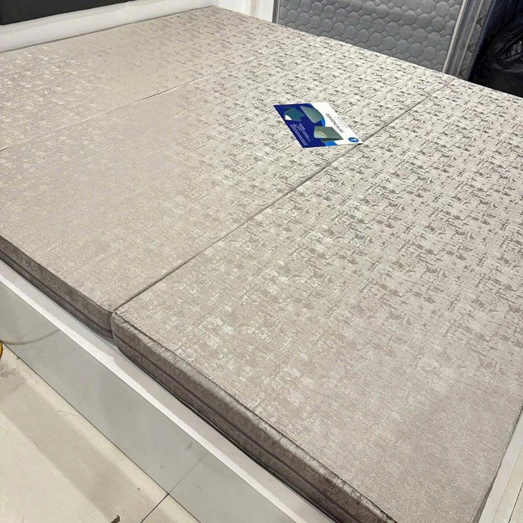 Đệm bông ép ELan Alias Vỏ Gấm Gấp 3 Mảnh.