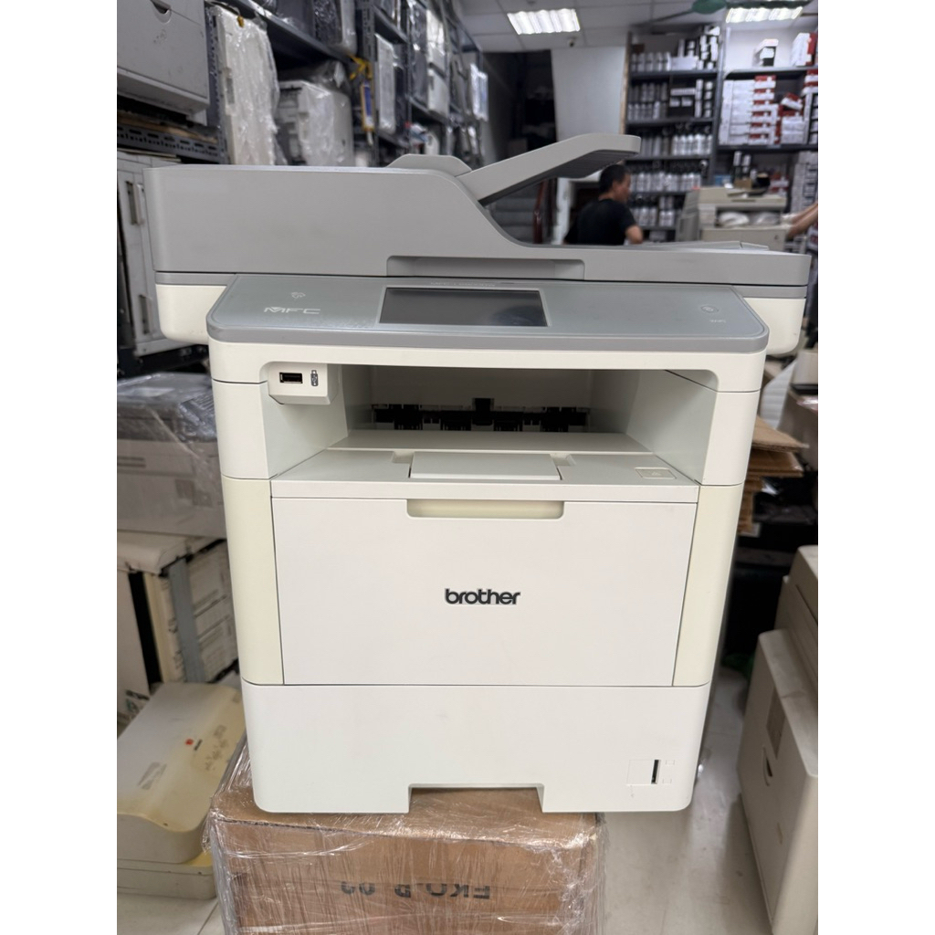 Máy in Brother L6900DW 6900 - siêu tốc 52ppm ( in 2 mặt/ coppyScan 2 măt) in wifi -đã qua sử dụng