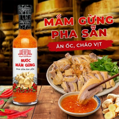 Nước mắm gừng pha sẵn cao cấp Làng Chài Xưa, nguyên liệu tươi từ gừng tỏi ớt thơm ngon