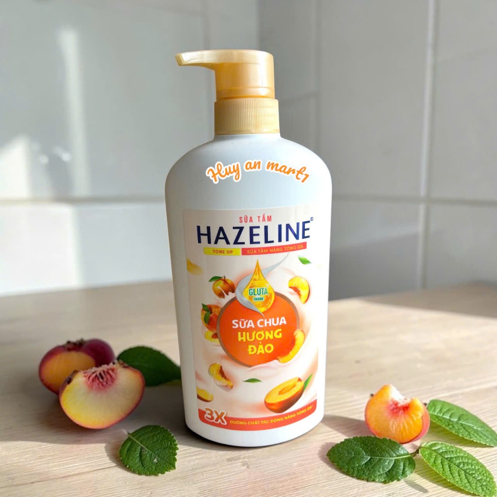 Sữa Tắm Hazeline Sữa Chua Hương đào 670G – Thơm Lâu, Dưỡng Ẩm Mềm Da