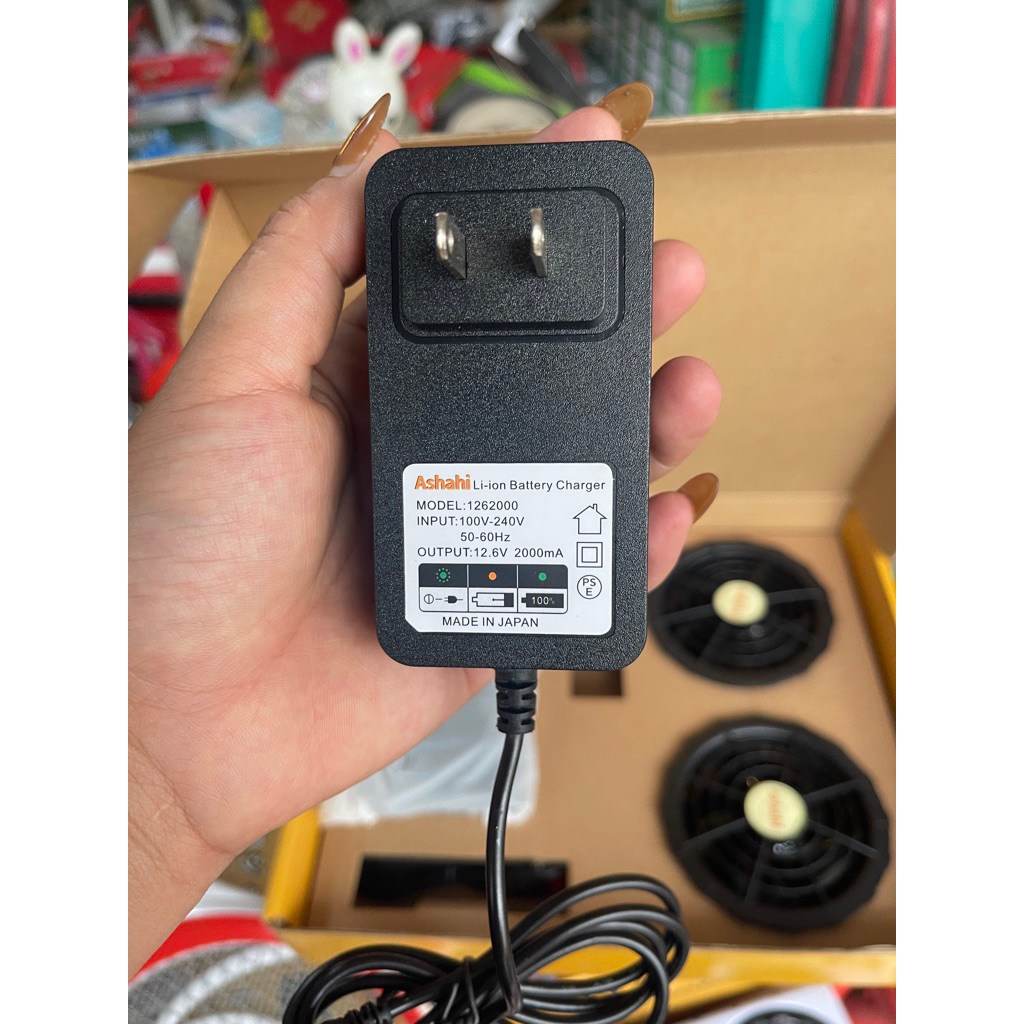 phụ kiện tách lẻ 15v Ashahi 15v, pin, sạc , quạt và dây nối chính hãng