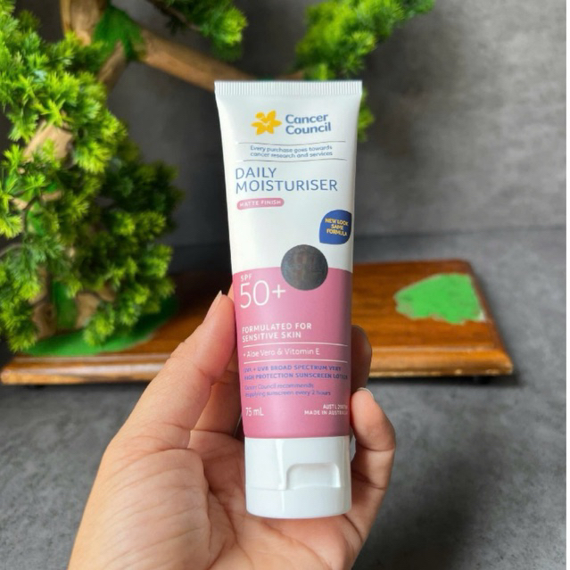Kem chống nắng Cancer Council Daily Moisturiser Matte Finish SPF 50+.