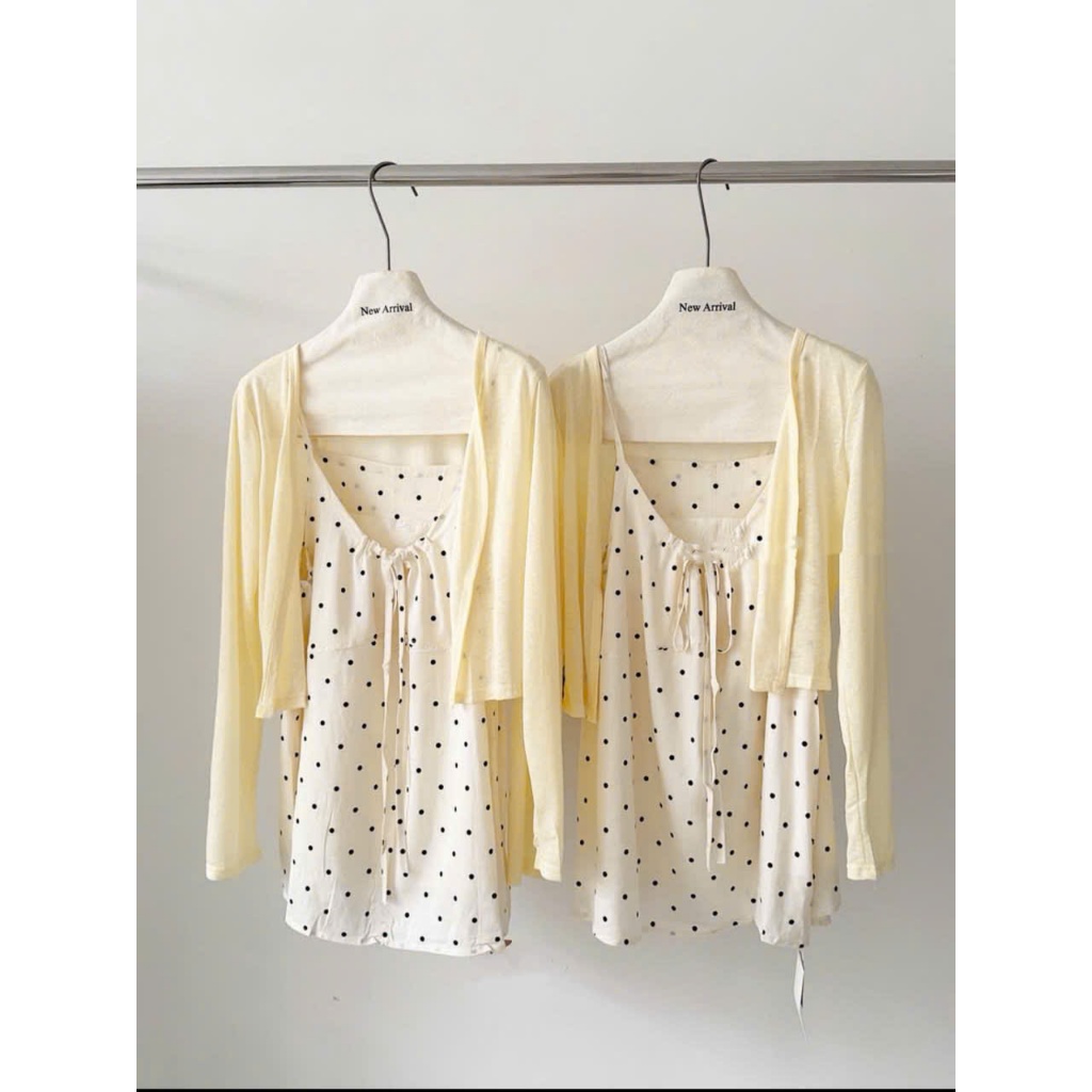 (MÃ 5964) SET ÁO 2 DÂY THÔ ĐŨI HỌA TIẾT CHẤM BI BUỘC NƠ NGỰC MIX ÁO CARDIGAN TRẮNG NGỌT NGÀO - DÀNH CHO NỮ | BigBuy360 - bigbuy360.vn