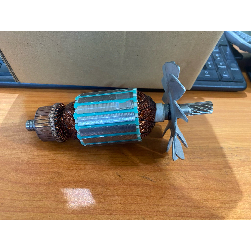 Rotor máy cắt bàn 255mm MLT100 Makita