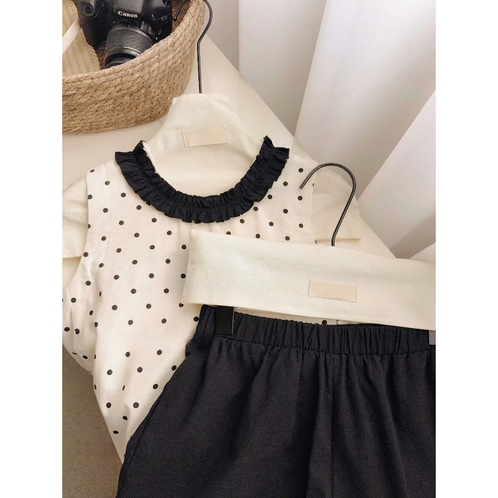 Set bộ nữ Saya vải linen họa tiết chấm bi phối bèo điệu đà, Bộ đồ nữ mùa hè áo sát nách kèm quàn short thời trang HEBE | BigBuy360 - bigbuy360.vn