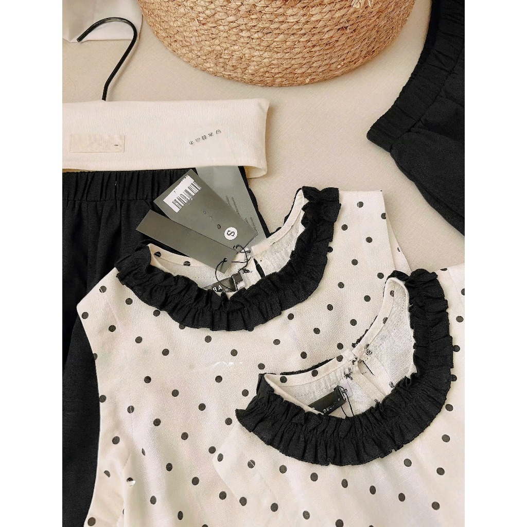 Set bộ nữ Saya vải linen họa tiết chấm bi phối bèo điệu đà, Bộ đồ nữ mùa hè áo sát nách kèm quàn short thời trang HEBE | BigBuy360 - bigbuy360.vn
