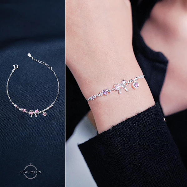 Lắc tay bạc nữ S925 Nơ Hồng Daisy Asimi Daisy Rosie Love LT57 - đeo trên mẫu
