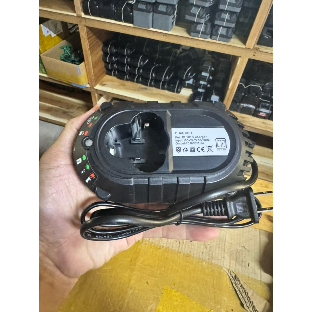sạc pin mkt 7.2v-10.8v