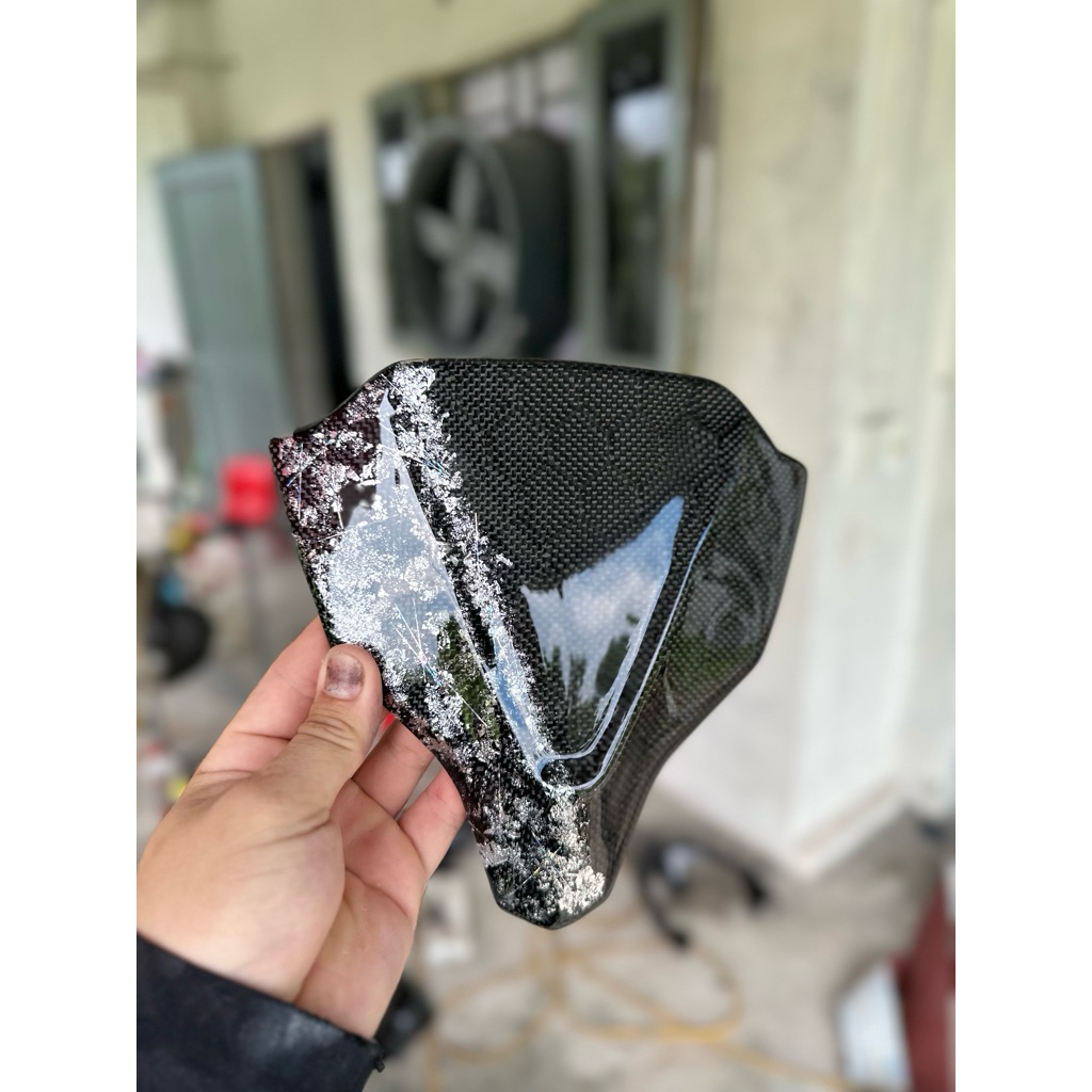 Ốp carbon fiber cho AB 2 val & 4 val đời từ 2020-2025, vân tổ ong chấm bạc.
