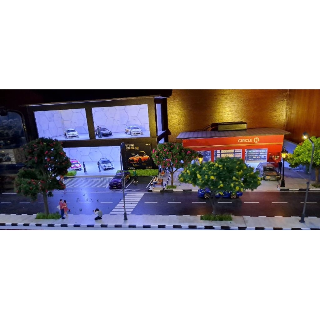 Diorama 1:64 - Combo Showroom + Circle K