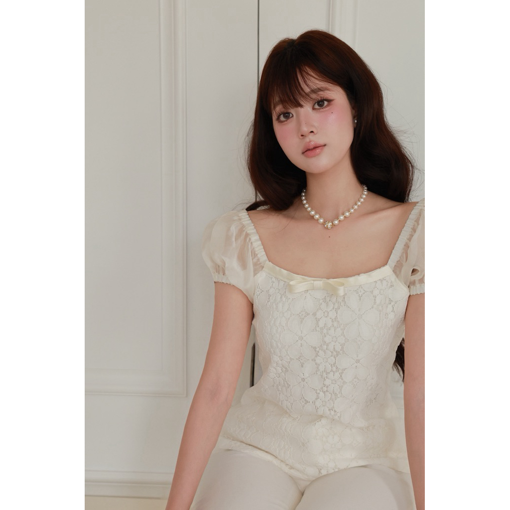 OUTSET - Áo ren Yenala cổ thoáng xinh xắn diễm lệ | BigBuy360 - bigbuy360.vn