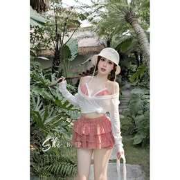 Set #3 Món Bra Kẻ+Áo Thun Giấy+Cv Tầng