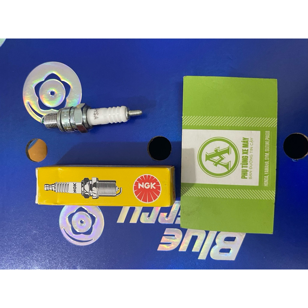 1 Bugi xe máy Dream / Wave hàng C5HSA NGK [ chân ngắn ]