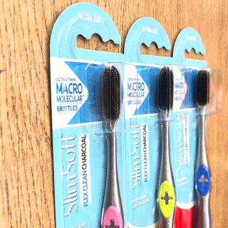 Bàn chải đánh răng Colgate Macro Molecula Flex Clean Charcoal
