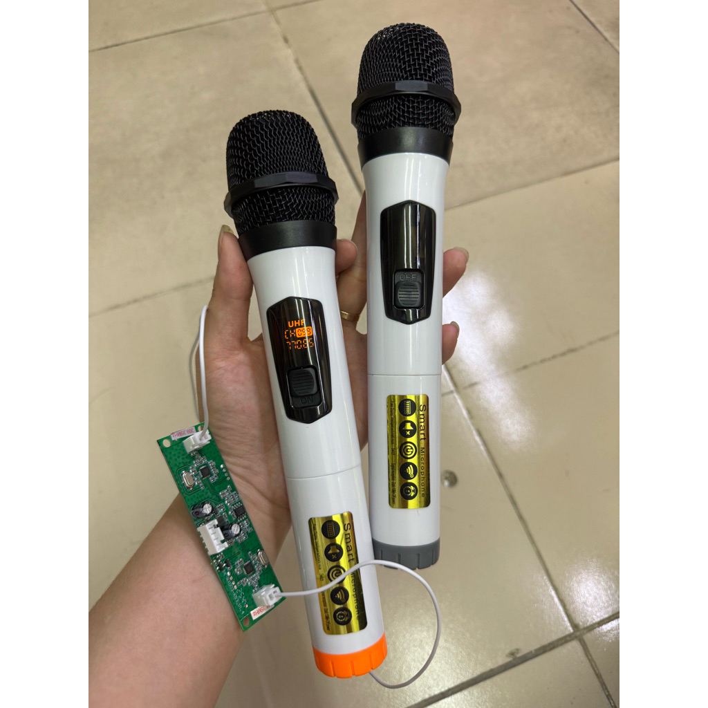 Mic Nhựa Trắng tần số 269.35MHz