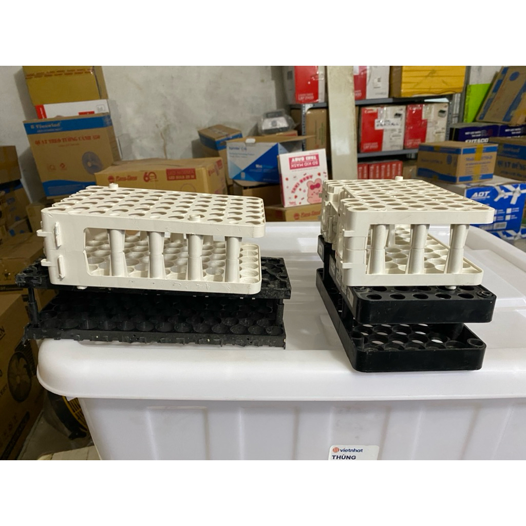 Khay đựng pin 18650 (đựng được 60 viên pin) - hàng cũ