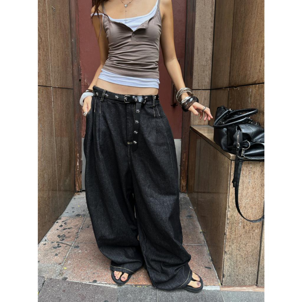 Obsess| Quần Jeans dài ống rộng xếp ly đối xứng basic chất liệu denim OBSESS  OBSESS.WU